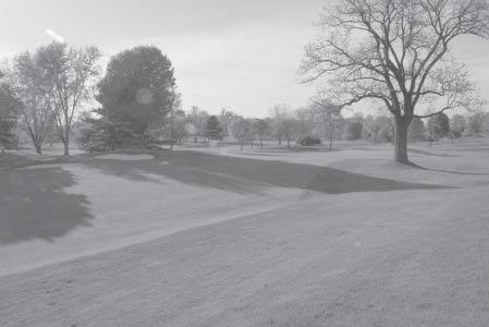 It features creeping bent grass and annual blue grass fairways and tees as well as three ponds and more than 50 bunkers.