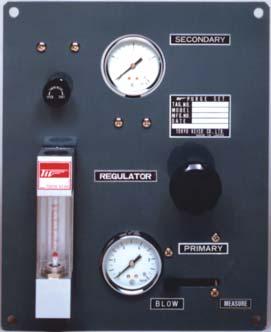 C Series PURGE SET SPECIA VERSIONS AIR PURGG EVE MEASUREMENT TYPE (With PGT Purging Pipe) CP-22-100-B E CP-22-100-B unit consist of a filter regulator, inlet/outlet pressure gauges and change-over