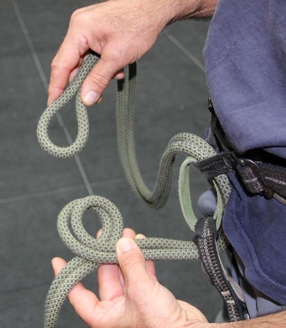 However until more testing is completed it would seem sensible to always keep the ropes on separate carabiners.
