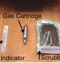 Gas cartridges or ampoules for the transport and introduction of the
