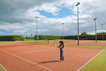 Tennis Children s Tennis Coaching Coaching for the Children will take place for four weeks Monday Thursday; commencing on Monday 10 th July.
