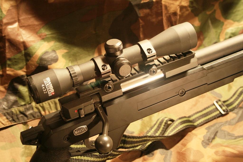 The Swiss Arms 4x32 scope.