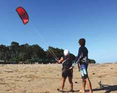 LEVEL 1 Designed to familiarize firsttimers with kite surfing and provide an understanding of equipment, wind and ocean conditions, followed by a simple multi-question test to