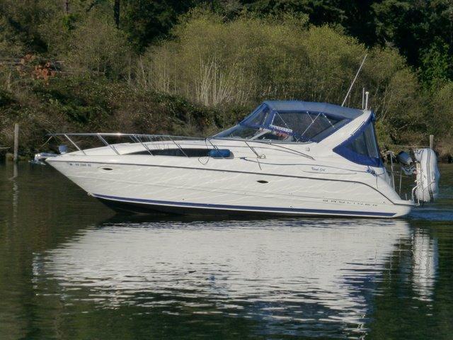 2006 Bayliner 305 Express Sunbridge Specifications Builder/Designer Year: 2006 Construction: Fiberglass Engines / Speed Engines: 2 Engine Power: 440 hp Dimensions Nominal Length: Length Overall: