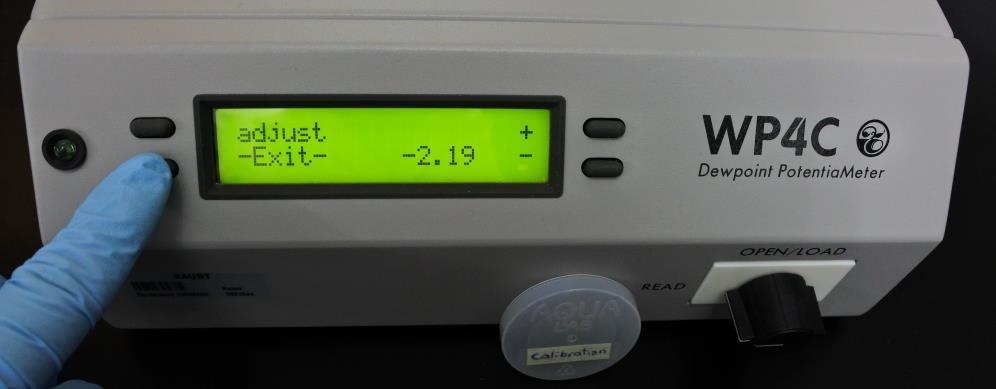 WP4C Calibration (4) 13. Adjust the Ψ calibration value if needed using the buttons on the right side. See table below for values: Suction values for 0.