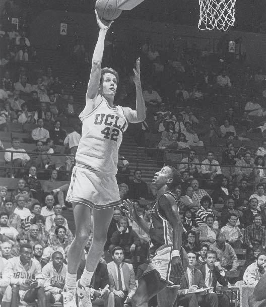 UCLA BASKETBALL RECORDS UCLA and Pac-10 career scoring leader Don MacLean (2,608 points, 1989-92).