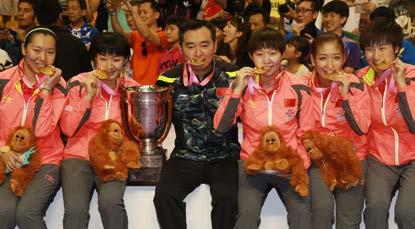 TEAM CHAMPION - CHINA (L-R): LI Xiaoxia, CHEN Meng, KONG Linghui