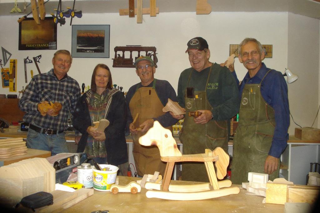 KAMLOOPS WOODWORKERS GUILD M/S/C Dana Manhard, Tag Lyons That we make application to have Director/Executive