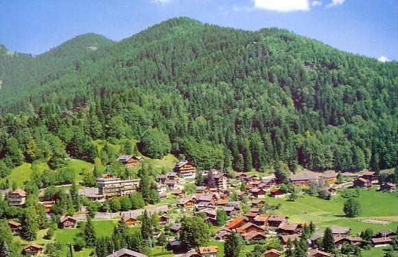 The resort is an enormously popular hiking destination, with great mountain biking and horse riding trails.
