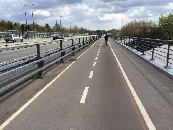 Designing for Active Travel Motorways and Trunk Roads should: Enable cycling across and alongside the network Make connections to national and local cycle route networks Address