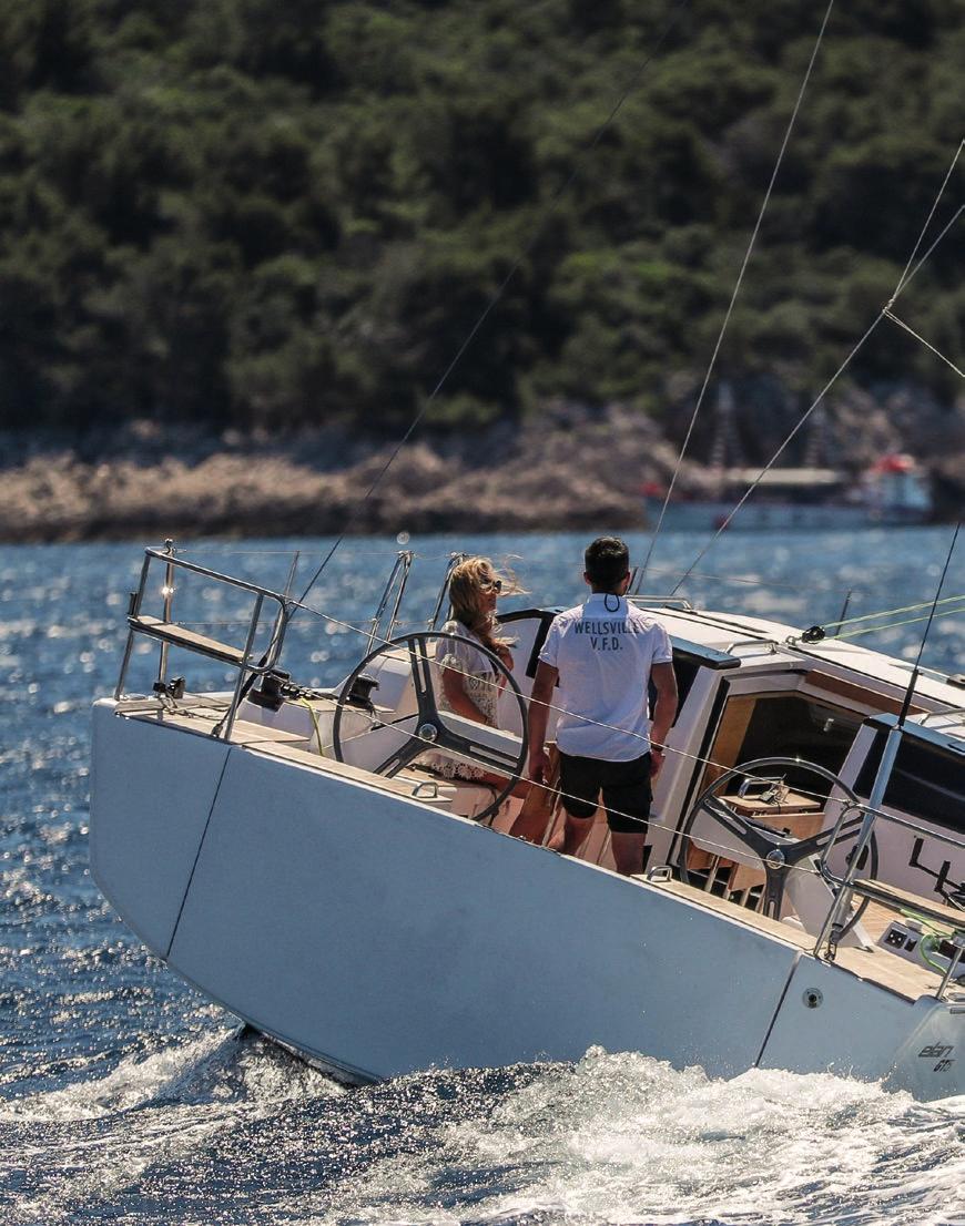 Developed to be easy to handle and even easier to enjoy. The GT5 is designed with a small crew in mind, making it easy to handle the yacht for couples or even single-handed.