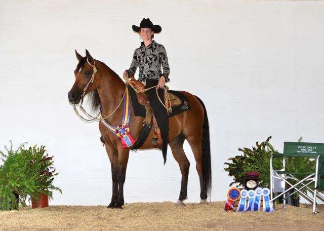 Fall 2015 Issue 4-H Ride It! Club NEWS The summer show season started off with the West 4-H District Show. The show was held in May at the WNC Ag Center in Fletcher.