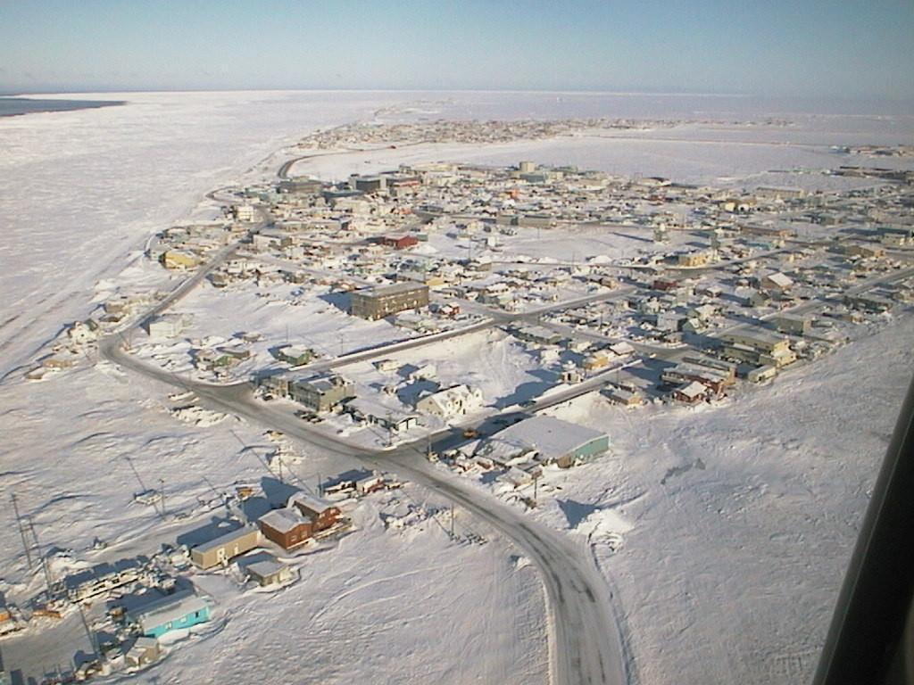 BARROW Village Introduction Barrow is by far the largest community on the North Slope (by a factor of at least four) with 4,351 people inhabiting about 1,399 households in 2004 (Shepro, 2004).