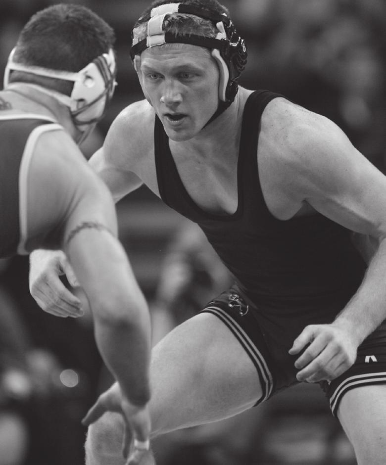 LeClere, from Coggon, IA, qualified for the 2008 NCAA Championships at 141 and finished the season with a 22-11 record.