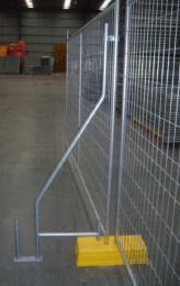 Installation of Stay Stays are used to help stabilise the fence. 1.
