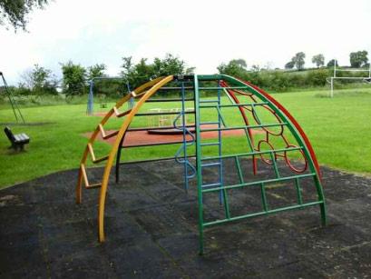4 - Very Low Risk Item: Manufacturer: Surface Type: Equipment Surface Area Activity Equipment - Climbing Frame Wicksteed Playgrounds Rubber Tiles Yes Yes Ref/Part Number: Total Findings: 1 Life