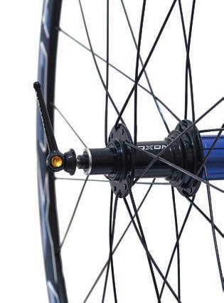 Noxon STRADA hubs guarantee smoothness: they are light and precise due to the use of