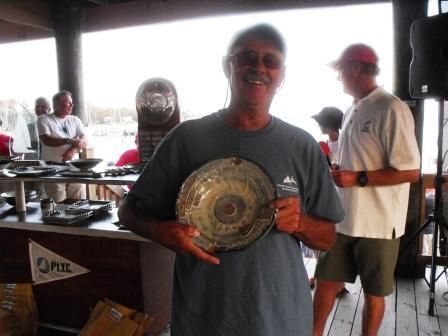[10] 9 9 41 23 10-#100 CourtneyCumberland(StABYC)[10]10 10 9 10 10 49 25 Dick Piatt accepted the Trophy for Phoenix.