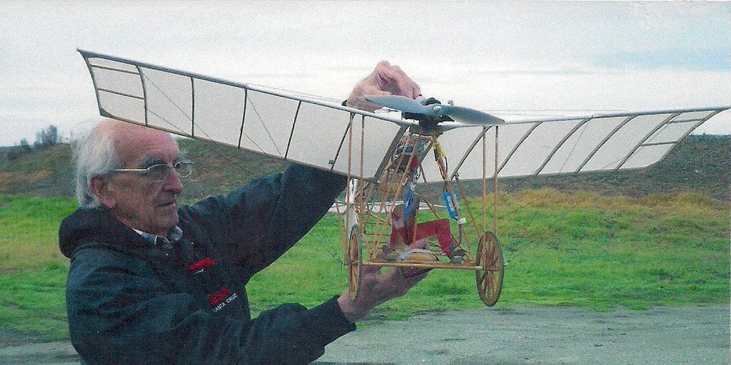 The Coota is a model of a home-built airplane, the original put together by one of the original flying car designers. You can see why we scratch-builders are a dying breed!