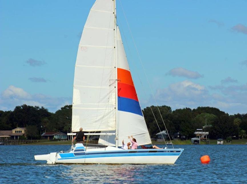 4 SALE This Stiletto Catamaran: "available to be seen on Lake Weir" Liz