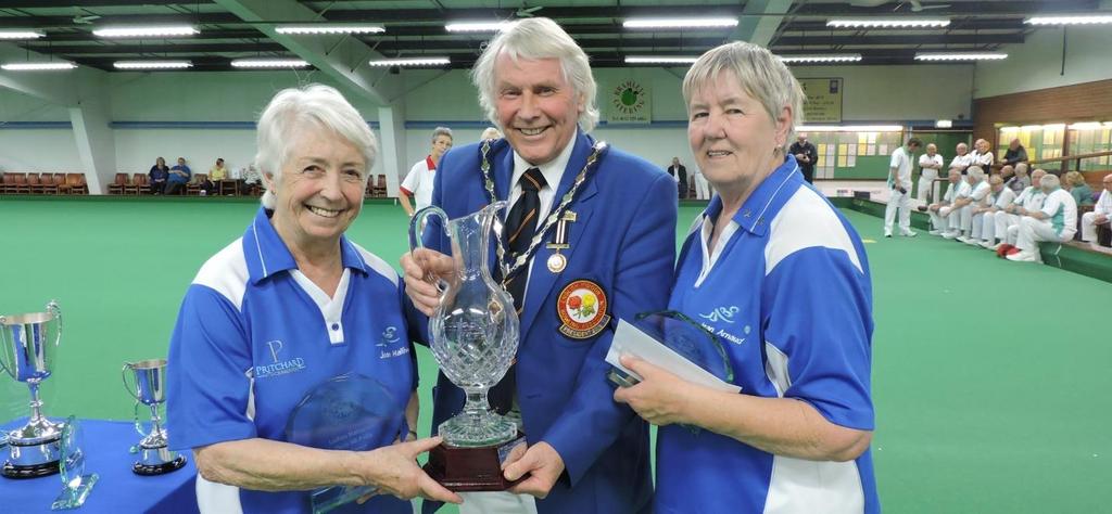 NATIONAL INDOOR BOWLS CHAMPIONSHIP FINALS AT NOTTINGHAM 7-16 April, 2017 FREE RESULTS AND ROUND-UP SERVICE (images may be available on request) This service is provided on behalf of the EIBA by David