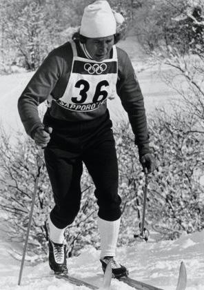 CROSS-COUNTRY SKIING Sapporo 1972 10km (W) Calgary 1988 20km (W) Lillehammer 1994 10km (M) Sochi 2014 Pursuit (W) I NTRODUCTION Cross-country skiing was staged at the first Olympic Winter