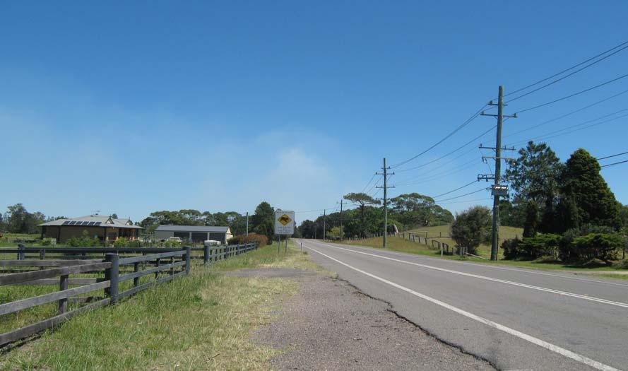 PHOTO P4 View West Along Nelson Bay Road from Centreline