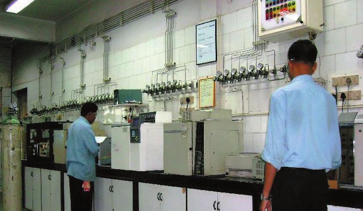 UHP Mixtures Analysis INOX Air Products has the state- of-the- art laboratory with sophisticated equipments/analyzers and safety alarm system.