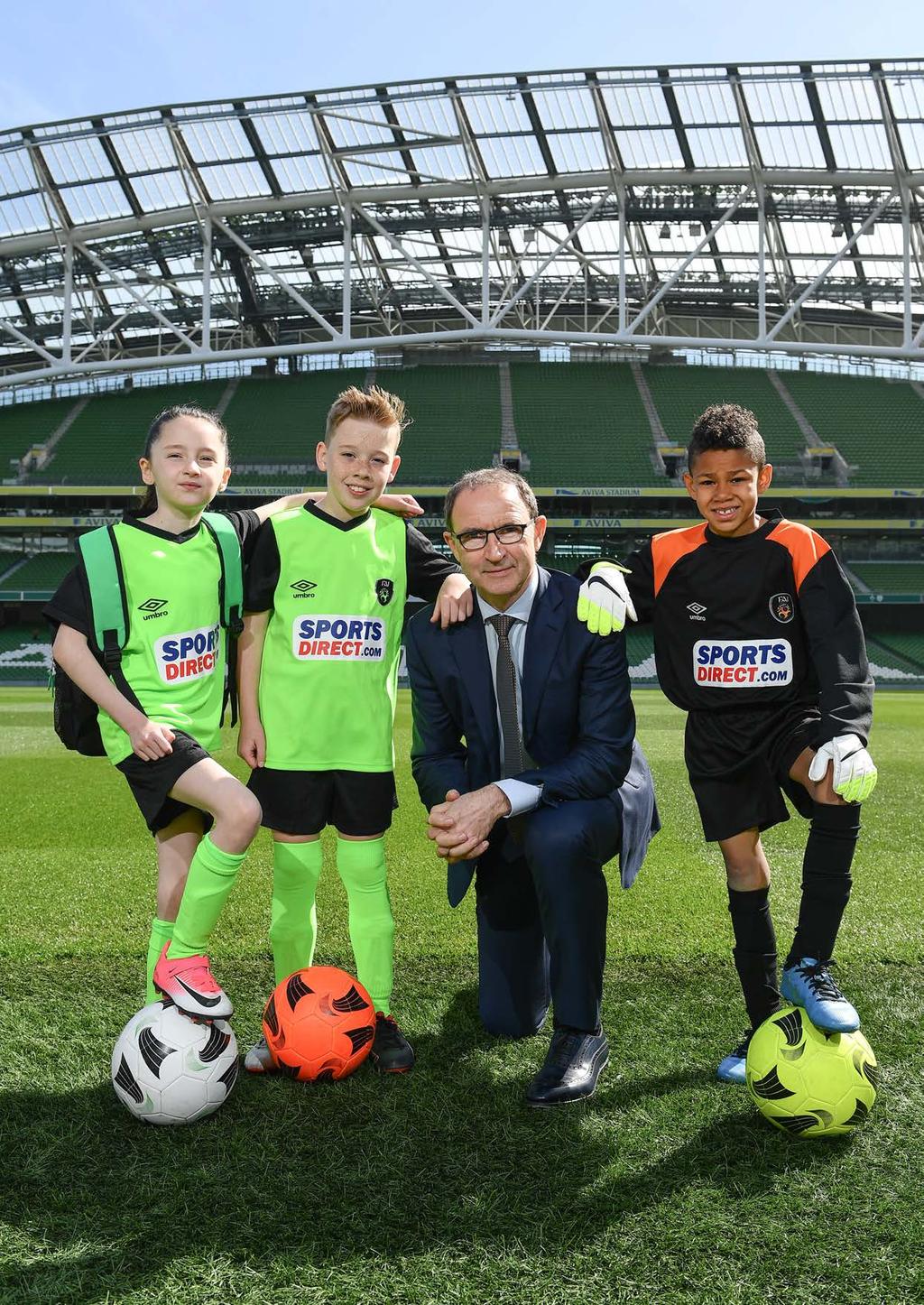 Republic of Ireland manager Martin O Neill with, from left, Emma Sherrard, Charlie