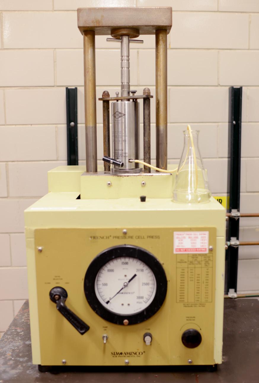 STANDARD OPERATING PROCEDURE Pressure Cell, French Model: FA-078 Manufacturer: Aminco (American Instrument Company), Division of Travenol Labs Location: Fermentation Facility Support, 1620 Food