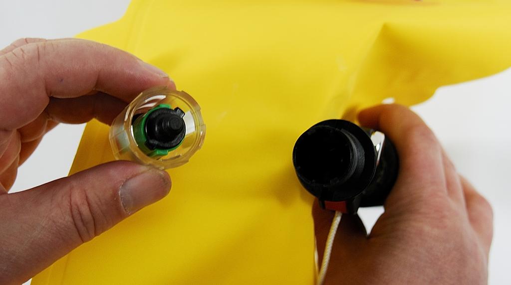 The bobbin body must be removed prior to assembly. RE-ARMING WARNING: CO2 cylinders are under EXTREMELY high pressure.