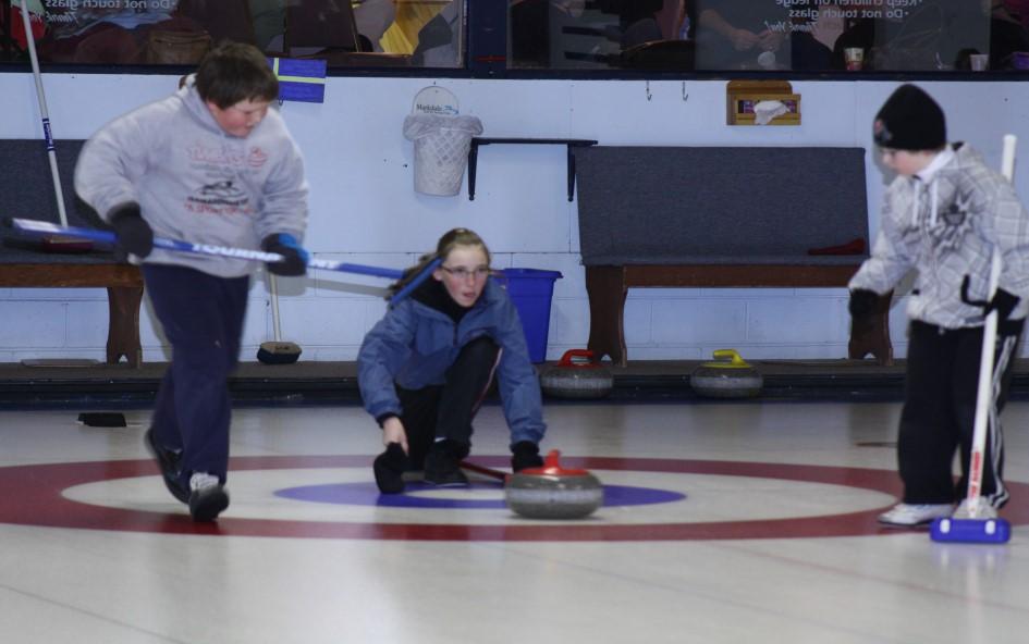 Little Rocker/Junior/Highschool Our Youth Curling program focuses on skill development, game playing, basic strategy, and FUN! When?