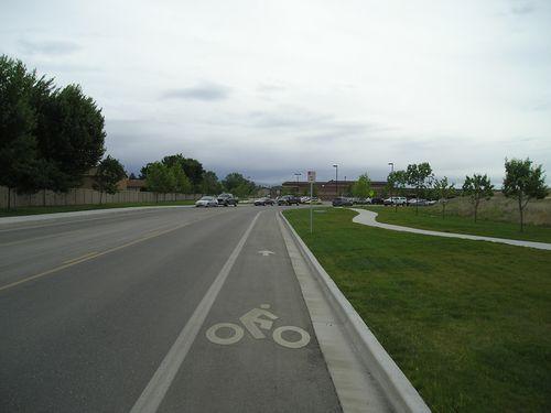 Other On-Road Facilities This includes: o Wide outside lanes, which may not have enough width to provide bike lanes but do have space to provide a wider (14-16 ) outside travel lane; and o Shoulder