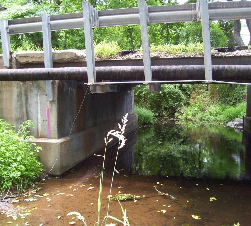 Bridge in poor condition and too