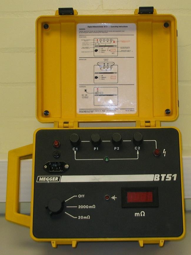 Earth Electrode Test Instrument O.S.G 10.3.5.2 p.101 (GN3 2.7.12 p.46-47) There are two types of instrument that can be used for carrying out an earth electrode resistance test.