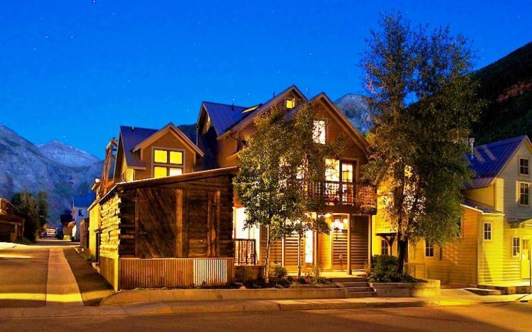 573 WEST PACIFIC UNIT B TELLURIDE, CO $1,719,000 Created as part of the West Pacific Campus in 2009, you will be impressed by this stand-alone 4 bedroom/3 bath stand-alone furnished residence with 3