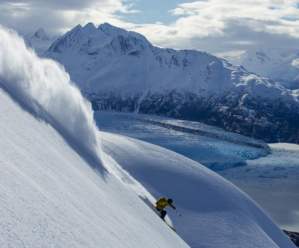 03 2019 CPG SCHEDULE &RATES GIRDWOOD FULL DAY HELI-SKI $1375 A full day of heli-skiing with Chugach Powder Guides includes 16,000-18,000 vertical feet of heli-skiing