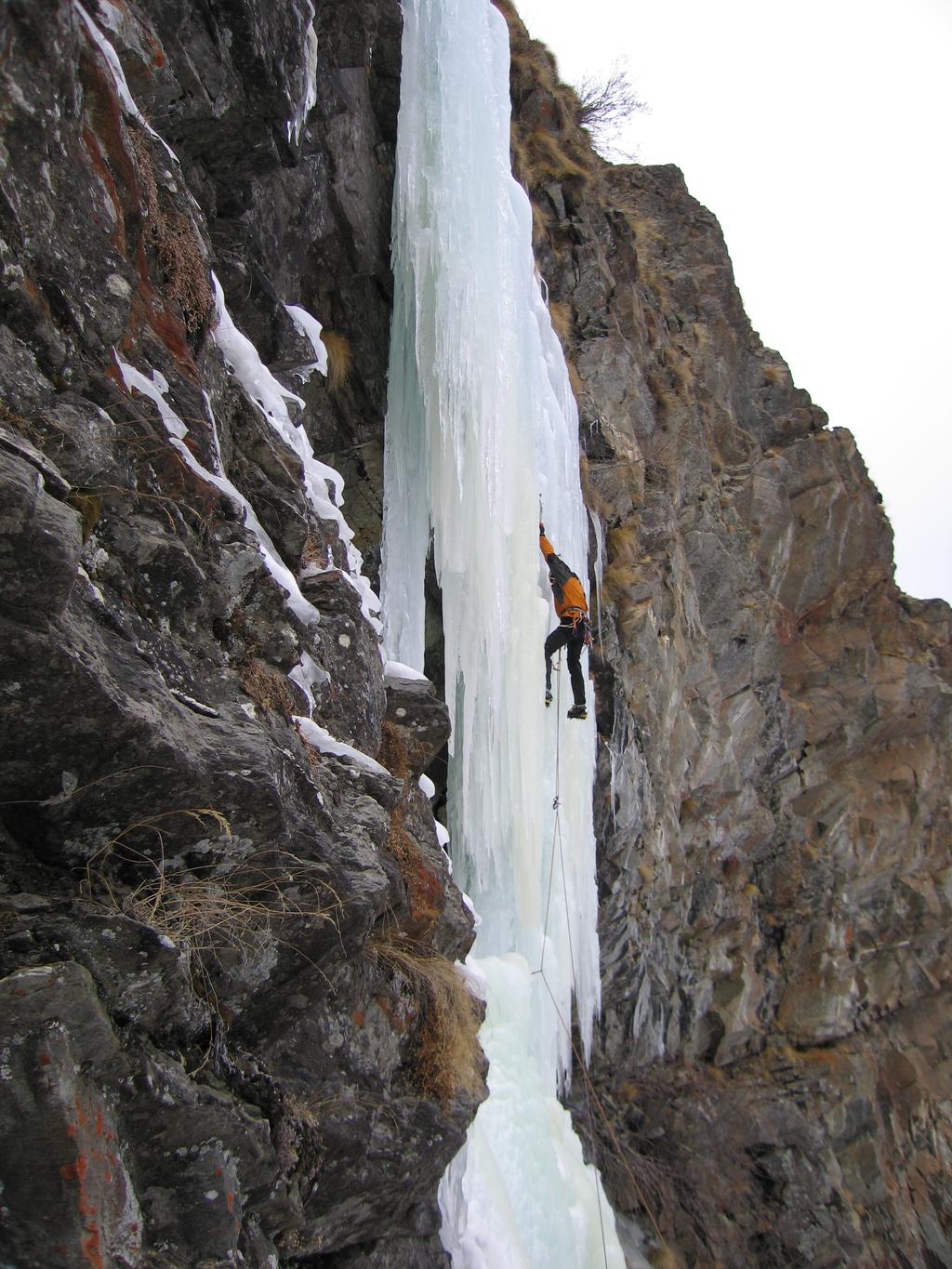 Drytooling Injuries Ice Climbing Frost bite 9,4% Skin leasions and wounds 55,2% Fractures 2,1%