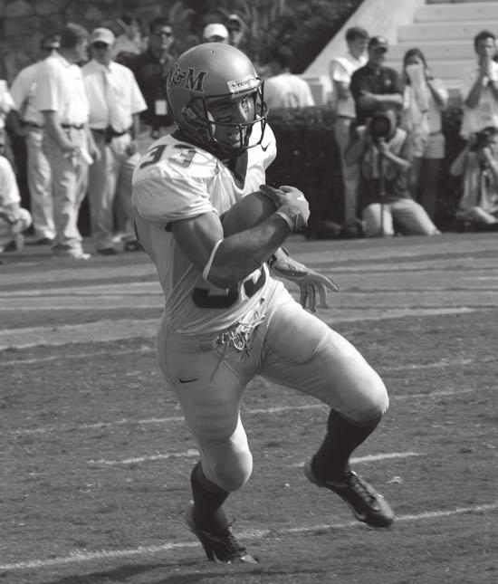 2005 TEAM CAPTAINS 44 W&M: One of four team captains for 2005 Veteran wide receiver who returns for fifth year after missing nearly all of last season with a leg injury.