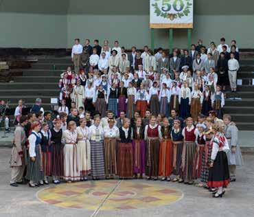 Gaŗezera vasaras vidusskolas izlaiduma koncerts Mēs esam laimīga tauta, jo sens un vērtīgs ir mūsu senču atstātais kultūras mantojums.