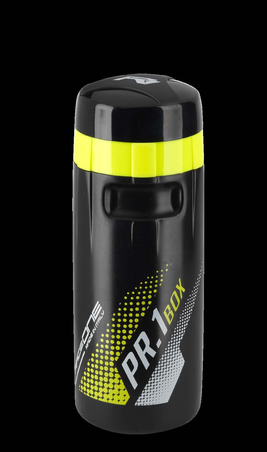The new Bottle Toolbox PR.1 Raceone proves to have high capacity, flexibility and design; this convinced many professional teams to use it.