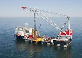 OFFSHORE MET-Mast challenges Structure & Logistics STRUCTURE Massive foundations required to support the