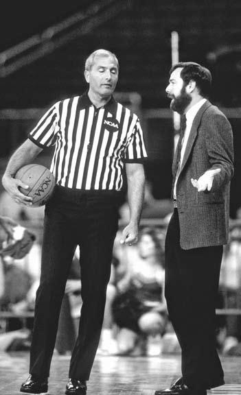 As the only bearded coach to make the Final Four, Carlesimo led Seton Hall to six tournament appearances from 1988 to 1994, including a runner-up spot at the Final Four in 1989.