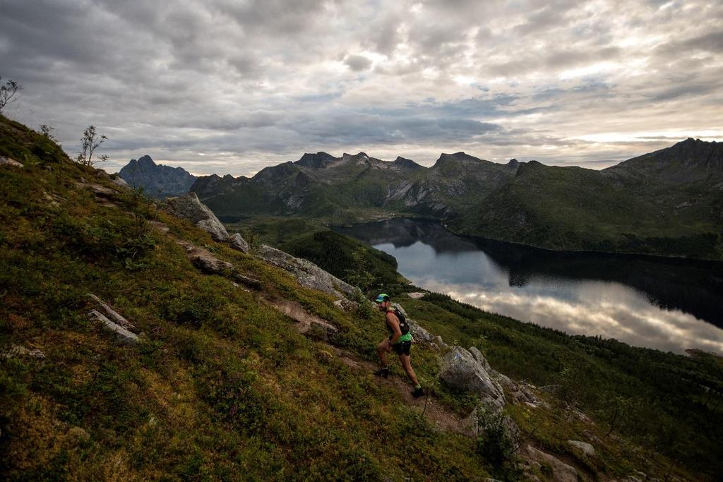 Rules at the run leg The following will lead to time penalties and/or disqualification: - Violating traffic regulations - Use of headphones Medical Medical Crew from Lofoten Triathlon may remove a