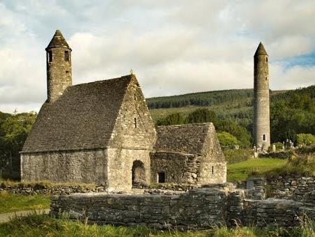 From the 6 th to the 10 th Century, Irish monasticism grew and flourished in a form uniquely developed in and around Ireland.