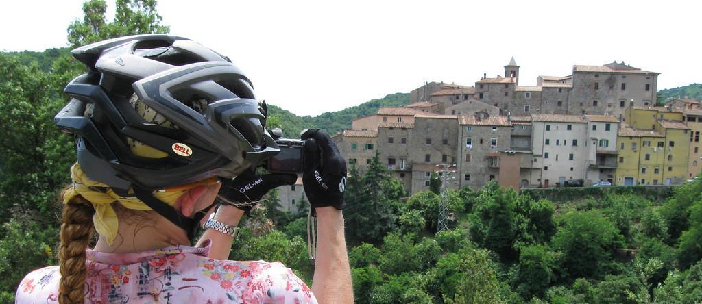 Cycling Hidden Tuscany: San Gimignano and Volterra to the Etruscan Coast Date: Oct 10 -Oct 14 Activity: road/touring bikes, hybrid bikes, tandems and e-bikes available Difficulty: Moderate (level 3)
