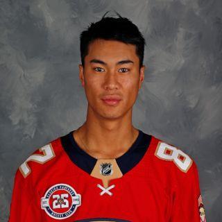 #21 Jonathan Ang Position: Center Shoots: Right Born: January 31, 1998 - Markham, ONT [20 yrs old[ Height/Weight: 6 0, 170 lbs Draft: FLA - 4th round (94th overall) 2016 NHL Entry Draft Career Notes: