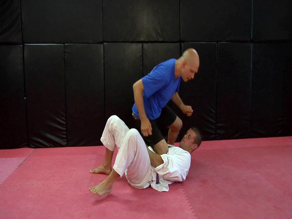 So in the drill I have to follow him and track him and do my best to stay in knee mount. In mid-drill I can spin over him, switch knees, and work my kneemount on other side too.