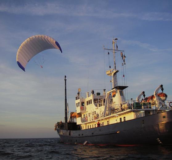 The power transmitted by the SkySails-System is comparable to that of an ocean-going tug.