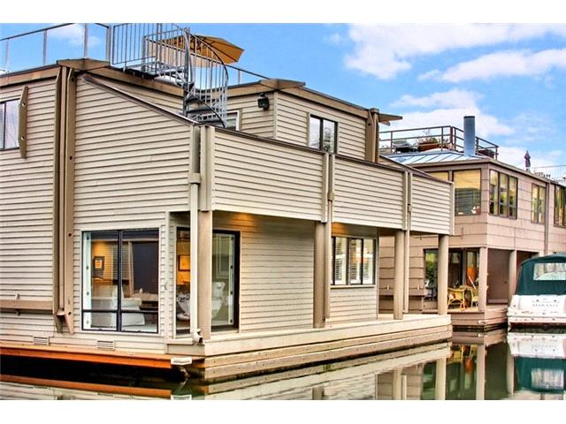 2600 Fairview Av Ct E #HB13, Seattle 98122 MLS#: 301251 Status: Sold Commty: Eastlake LP: $995,000 SP: $950,000 Imagine stepping off your living-room deck for a morning kayak adventure or evening